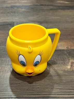Warner Bros Tweety Bird Mug